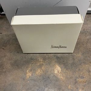 Vintage Neiman Marcus Box. White/Gray.